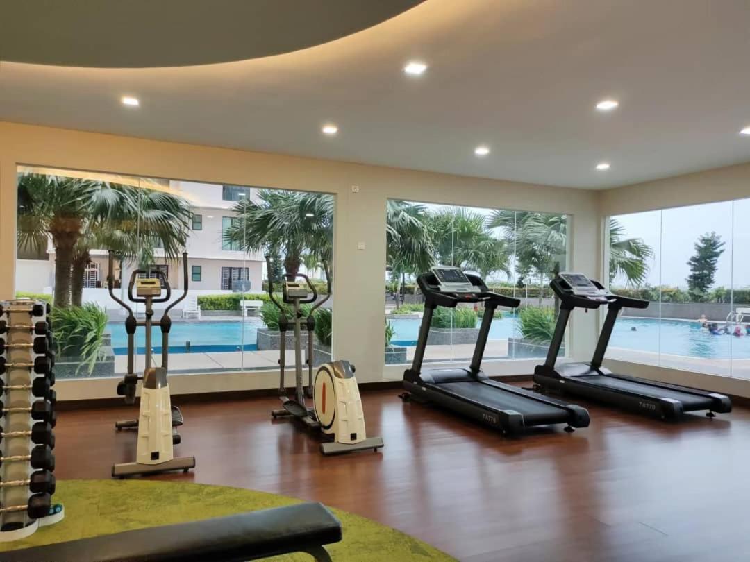 Apartemen Beautiful Sunset Beside Paradigm Mall 14 Pax Johor Bahru